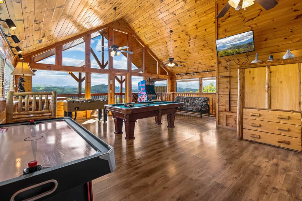 Panoramic Mtn View Getaway・Hot tub・Game Loft・Grill