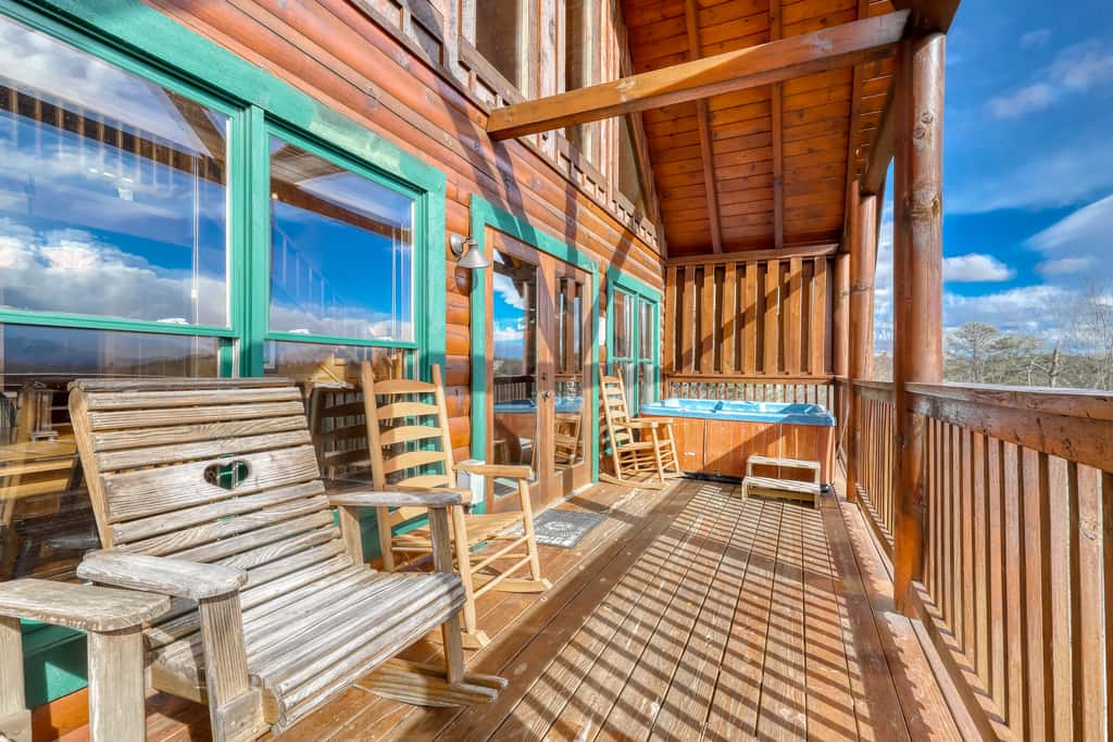 Welcoming Cabin, Sleep 4・Hot Tub・Pool・Amazing View