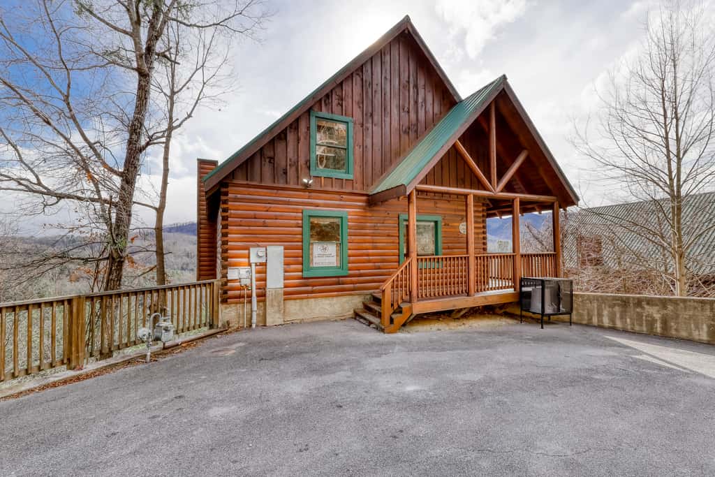 Welcoming Cabin, Sleep 4・Hot Tub・Pool・Amazing View