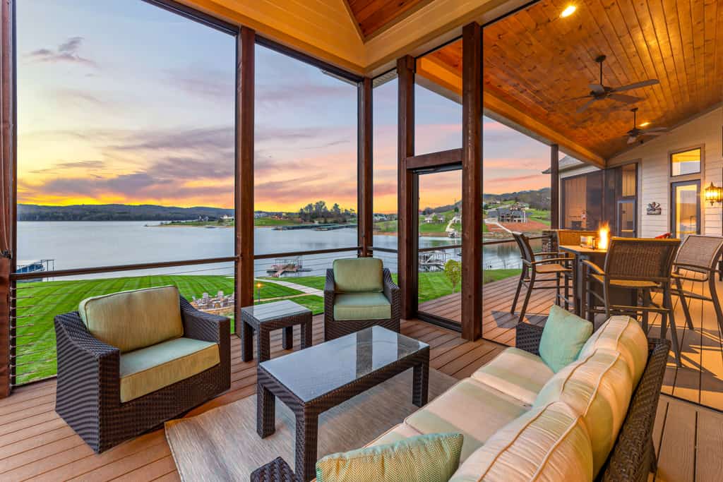 Lakefront Haven