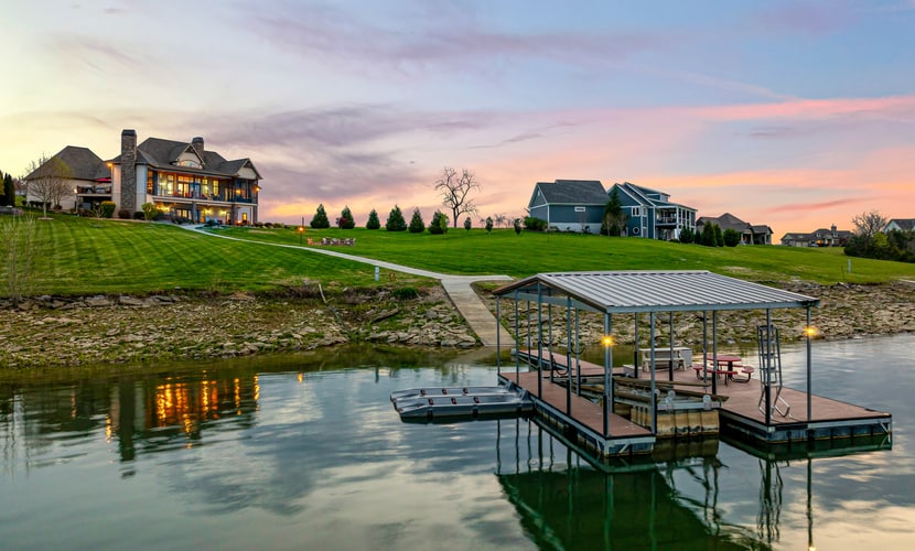 Lakefront Haven