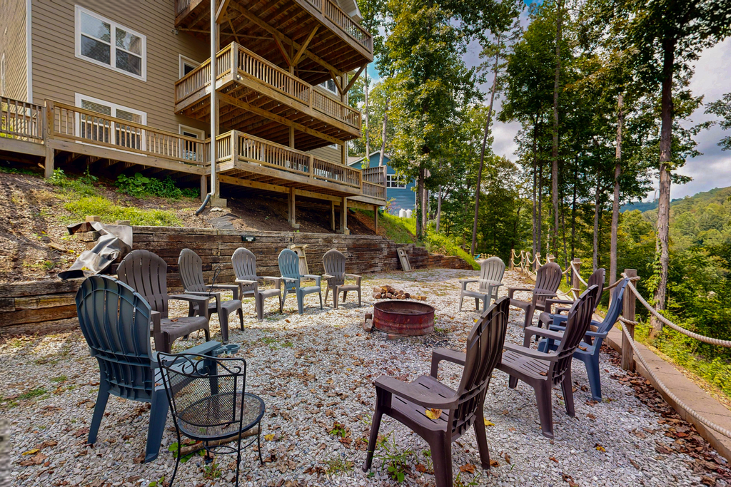 Stunning Lakeview Home・Game Room・Dock・Hot Tub