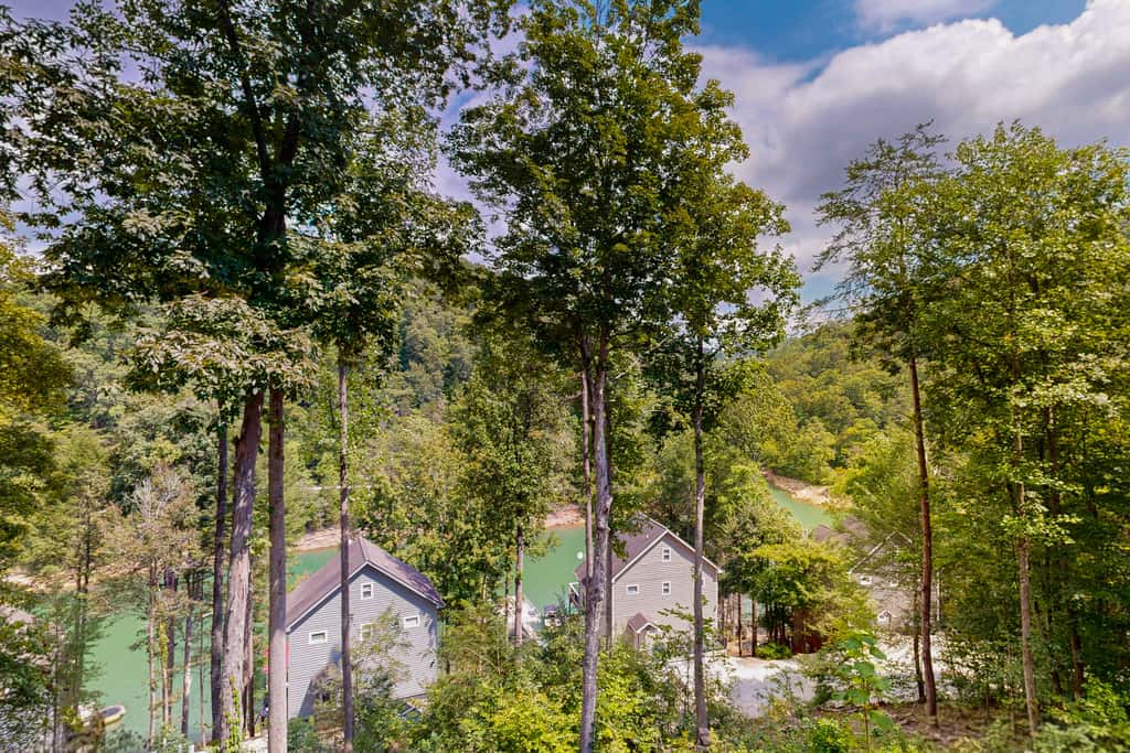 Stunning Lakeview Home・Game Room・Dock・Hot Tub