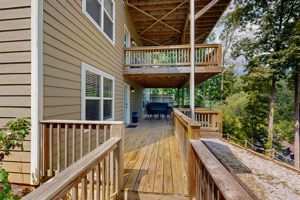 Stunning Lakeview Home・Game Room・Dock・Hot Tub