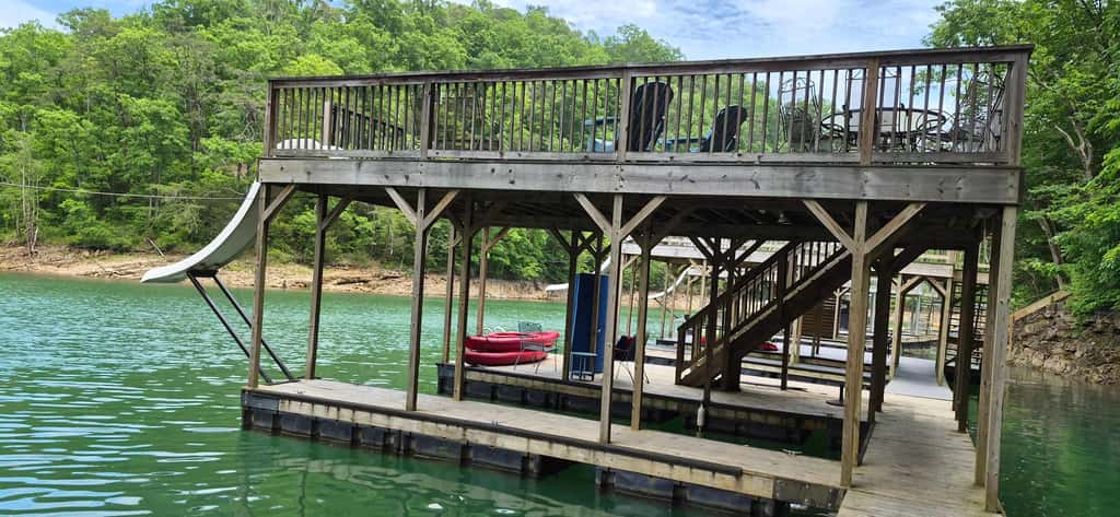 Stunning Lakeview Home・Game Room・Dock・Hot Tub