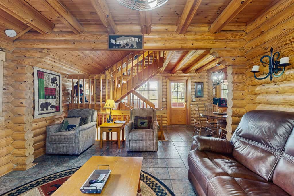 Quiet Gatlinburg Retreat・Hot tub・Fireplace・Pool