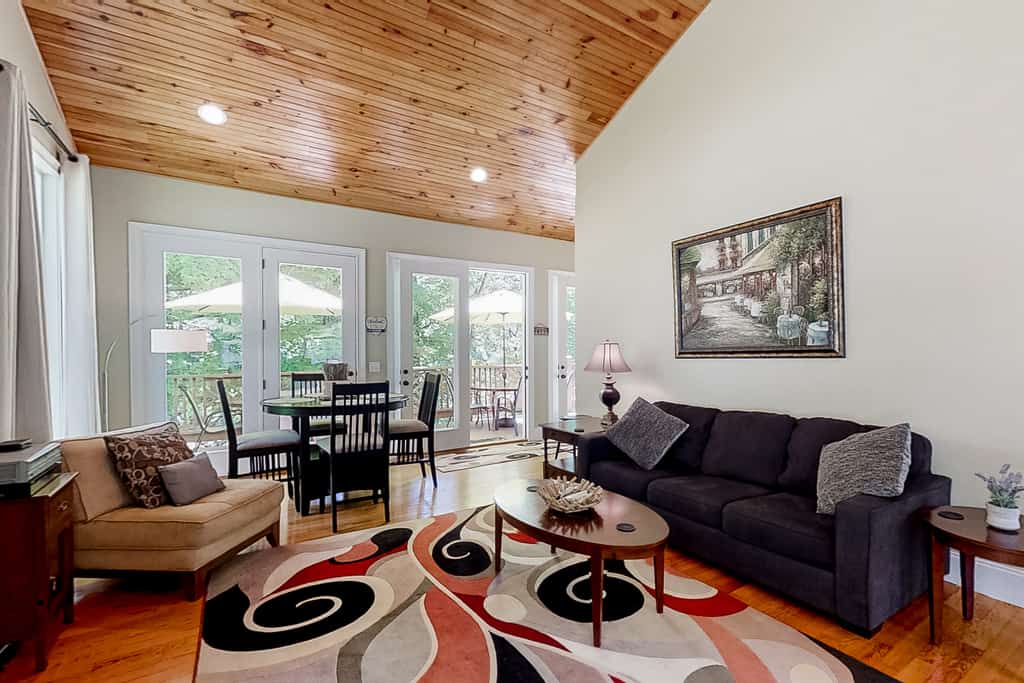 Charming Lakefront Home with Private Covered Dock, Sleep 12