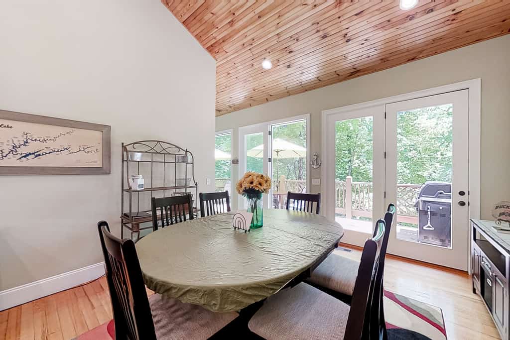 Charming Lakefront Home with Private Covered Dock, Sleep 12