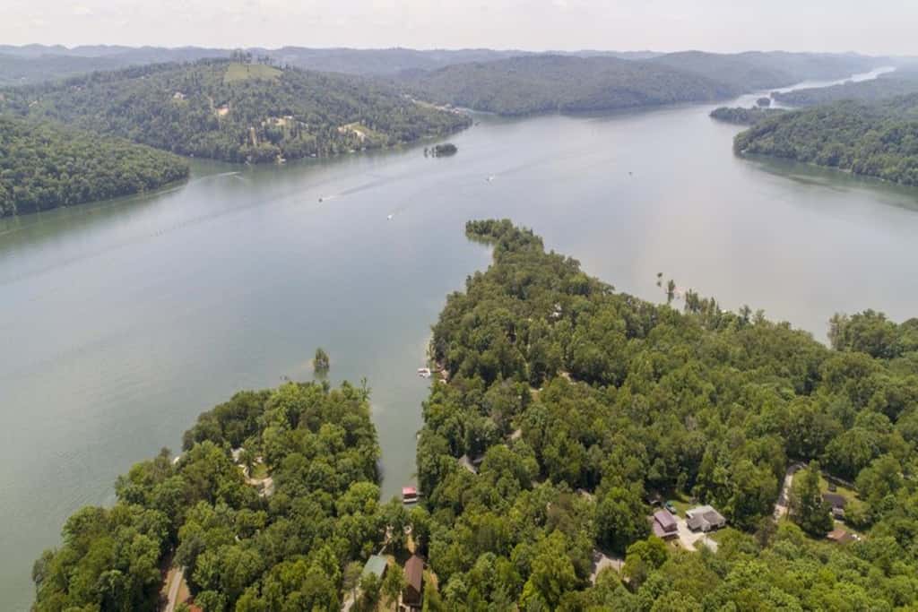 Charming Lakefront Home with Seasonal Private Covered Dock