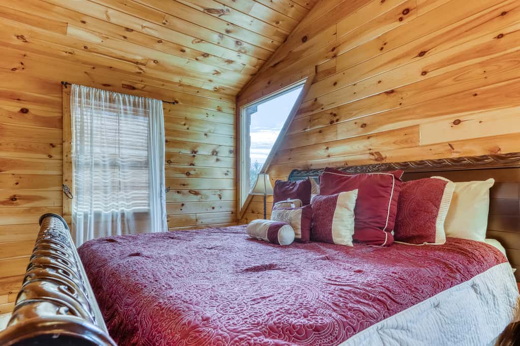 Spacious, Dog Welcome Cabin, Sleeps 8・Mtn Views