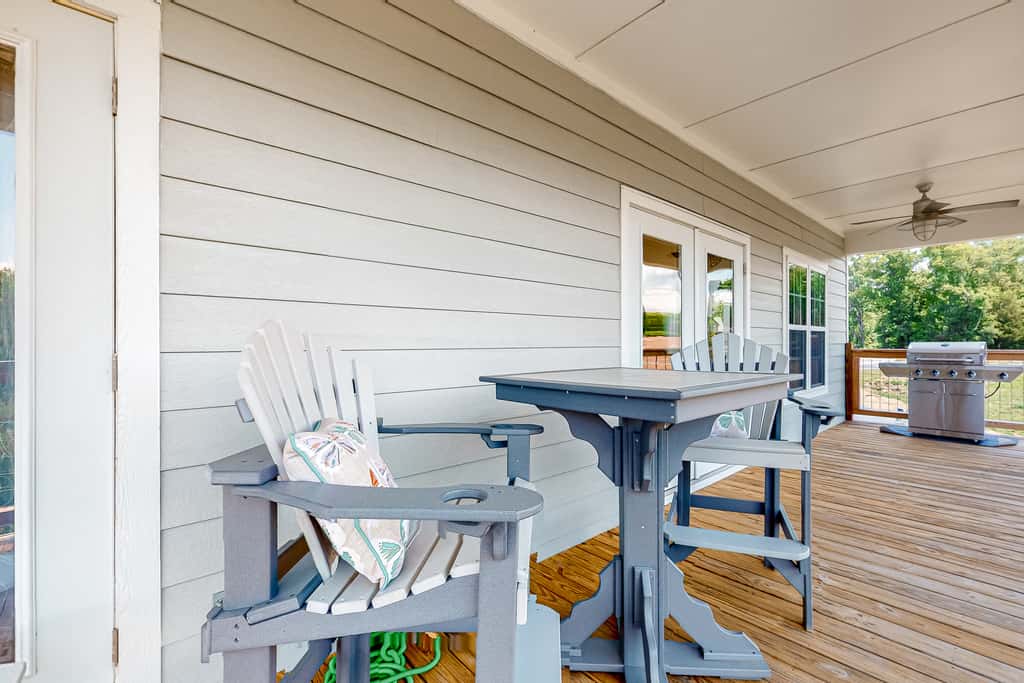 10.7 Mi to DT Sevierville・Lake View Cabin・Pool Use
