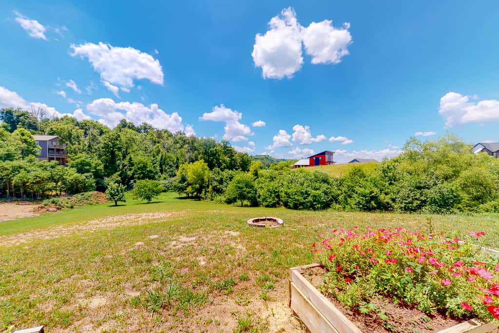 10.7 Mi to DT Sevierville・Lake View Cabin・Pool Use