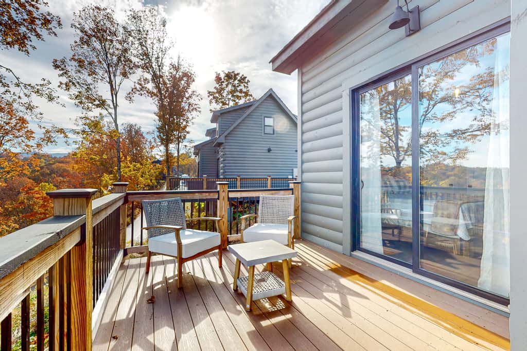 Brand New Cabin Overlooking Douglas Lake・Hot Tub