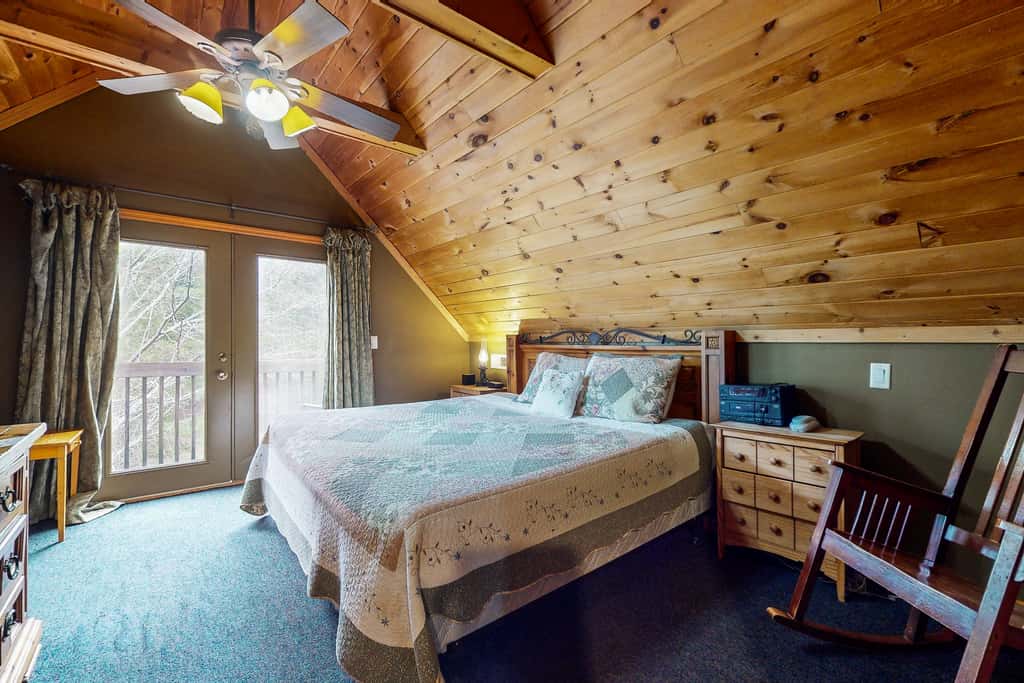 Lakefront Cabin Escape・Hot Tub・Fire pit・Game Room