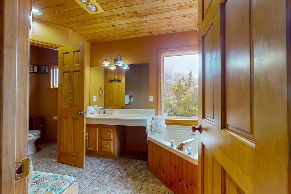 Lakefront Cabin Escape・Hot Tub・Fire pit・Game Room