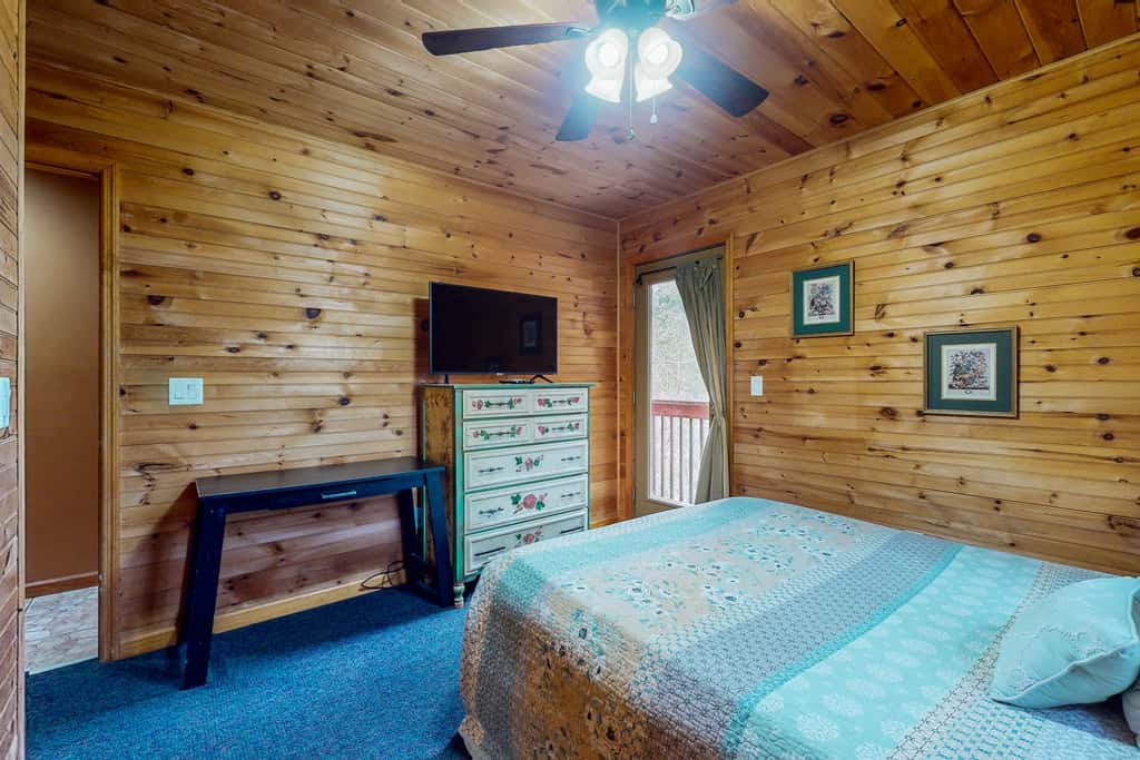 Lakefront Cabin Escape・Hot Tub・Fire pit・Game Room