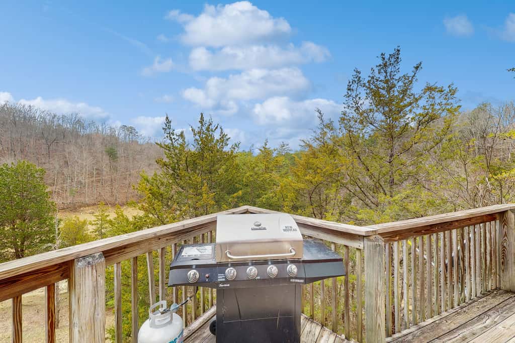 Lakefront Cabin Escape・Hot Tub・Fire pit・Game Room