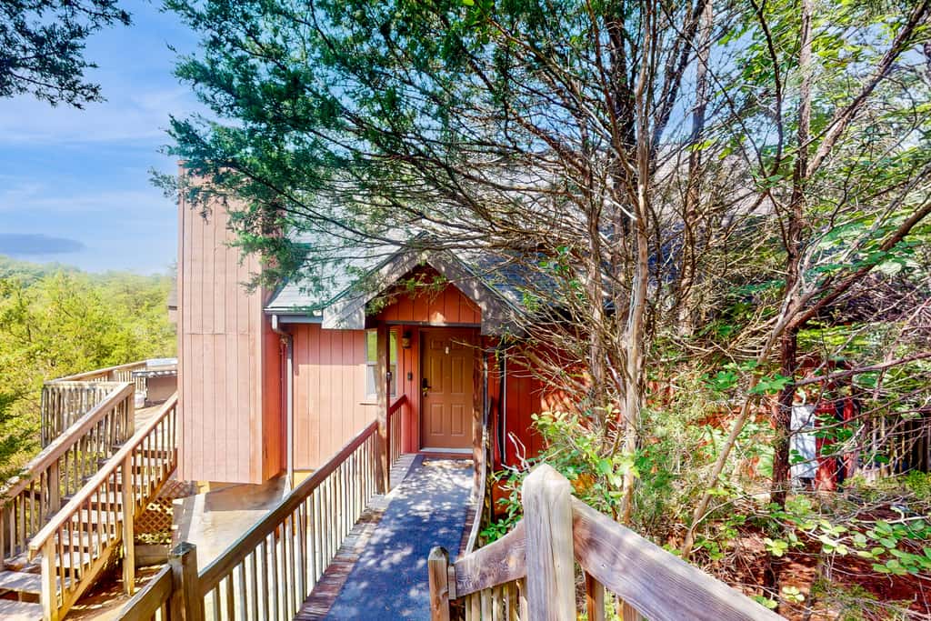 Lakefront Cabin Escape・Hot Tub・Fire pit・Game Room