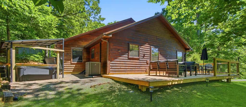 Tranquil Cabin W Hot Tub・Boat / Motorcycle Parking