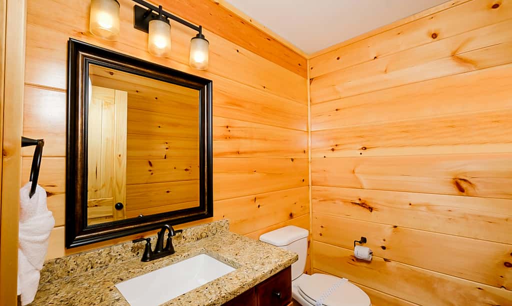 Luxe Mtn View Cabin, Sleeps 10, Hot Tub, Game Room