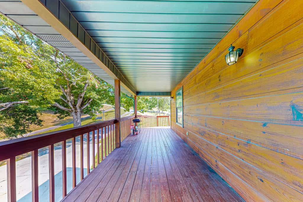 Lakefront Cabin Getaway・Boat Ramp・Hot Tub Escape