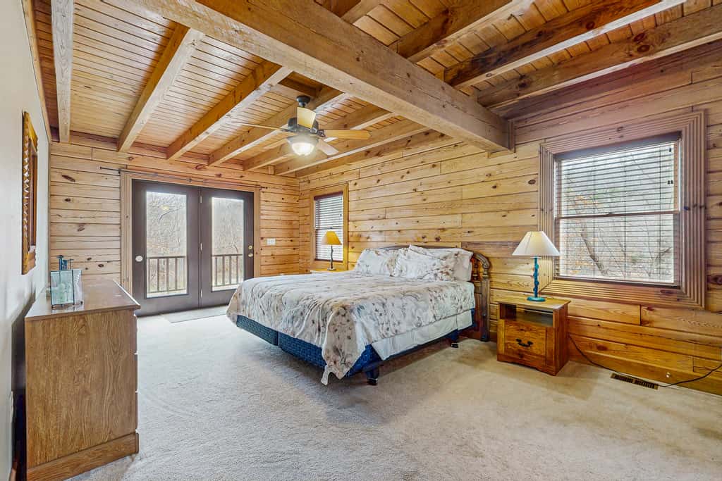 Dog Welcome Lake Home, Sleeps 15, Floating Dock