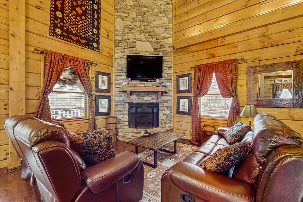 3 Mi to DT Pigeon Forge・Serene Cabin・Hot Tub・Games