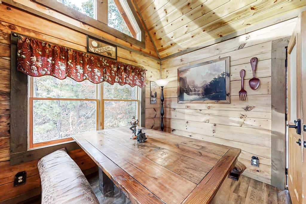 Wears Valley Retreat・Near Pigeon Forge・Firepit・Tub