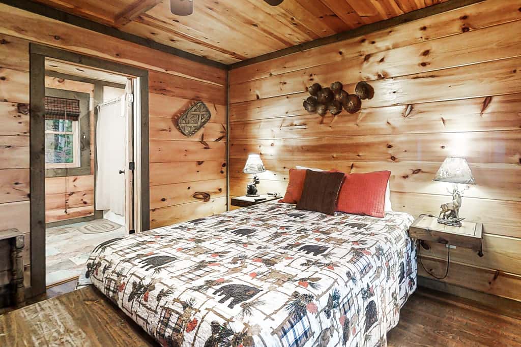 Wears Valley Retreat・Near Pigeon Forge・Firepit・Tub