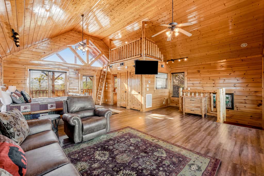  Panoramic Views, Game Room Fun, Wraparound Deck