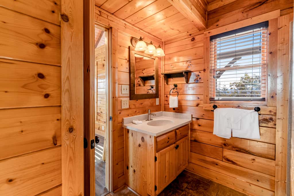  Panoramic Views, Game Room Fun, Wraparound Deck