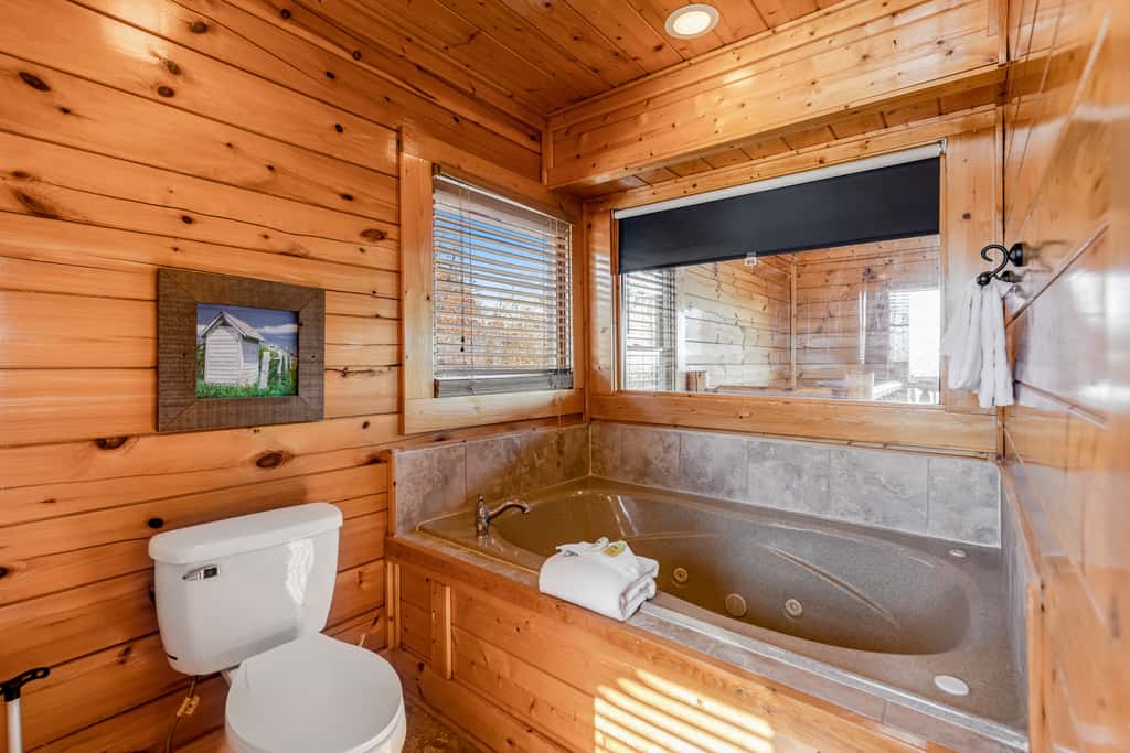  Panoramic Views, Game Room Fun, Wraparound Deck
