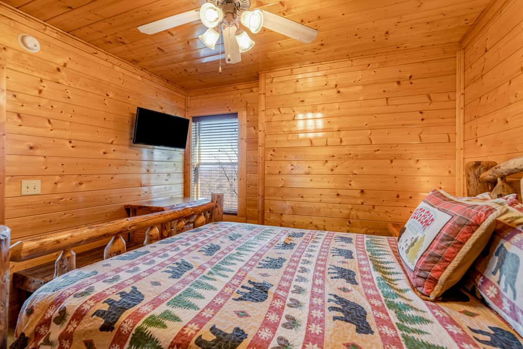 Panoramic Views, Game Room Fun, Wraparound Deck