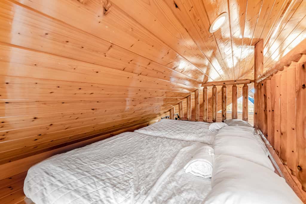  Panoramic Views, Game Room Fun, Wraparound Deck