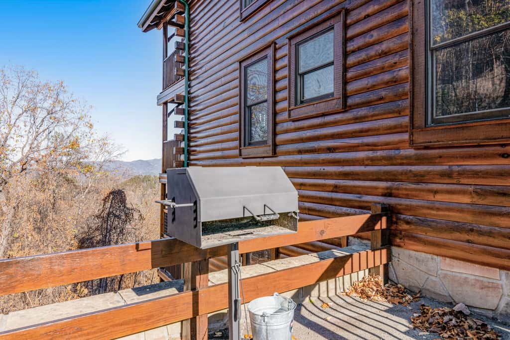  Panoramic Views, Game Room Fun, Wraparound Deck