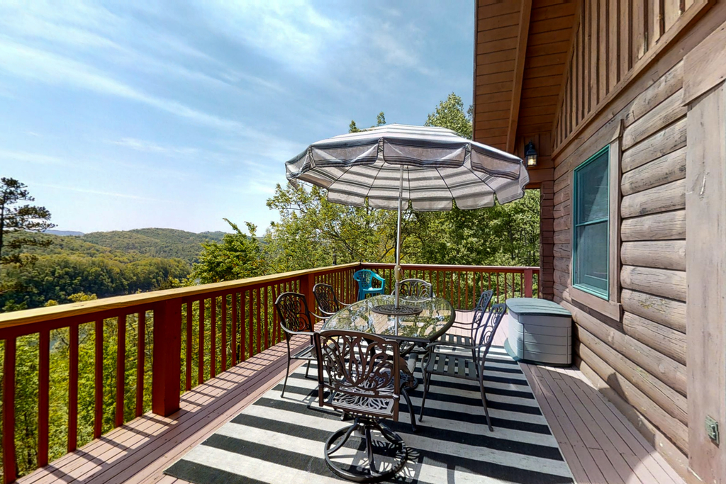 Scenic Norris Lakefront Cabin Escape・Games・Hot Tub