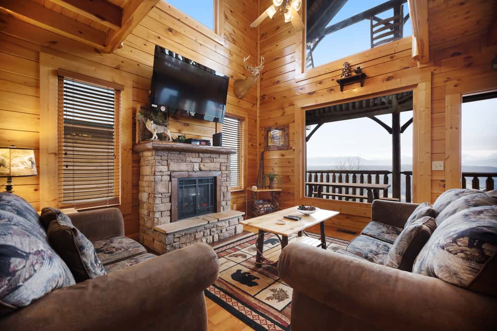 Cozy Cabin W Breathtaking Mtn View, for 10・Hot Tub