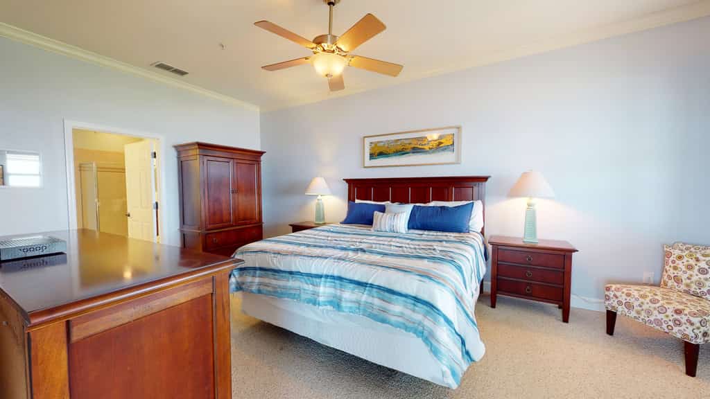 "Aquamarine" ~Luxury~ Best of The Best! Oceanfront 5th Floor Corner 3 Bed 3 Bath. Huge Balcony