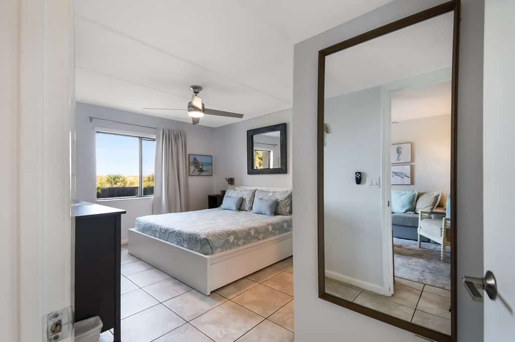 "Cool Waves Oceanfront Retreat" St  Augustine Beach 2 Pools 5 Hot Tubs! On the Beach