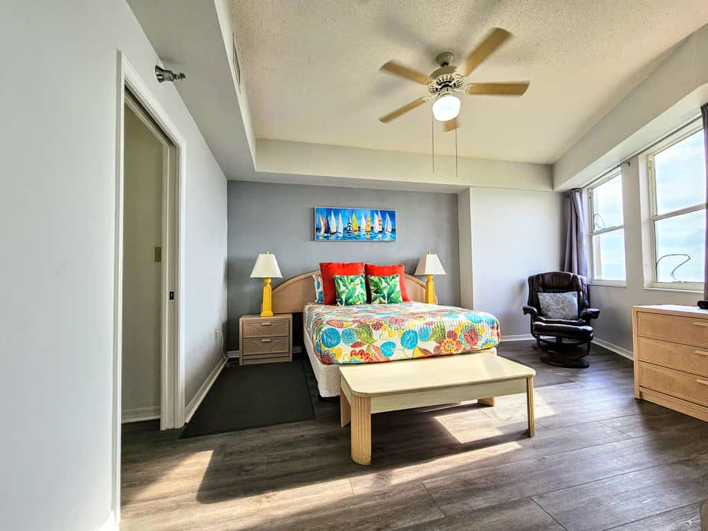 🌴Breathtaking 5th Floor Ocean Views. Corner unit🌅Wraparound Balcony! 🏊‍♀️3 Pools