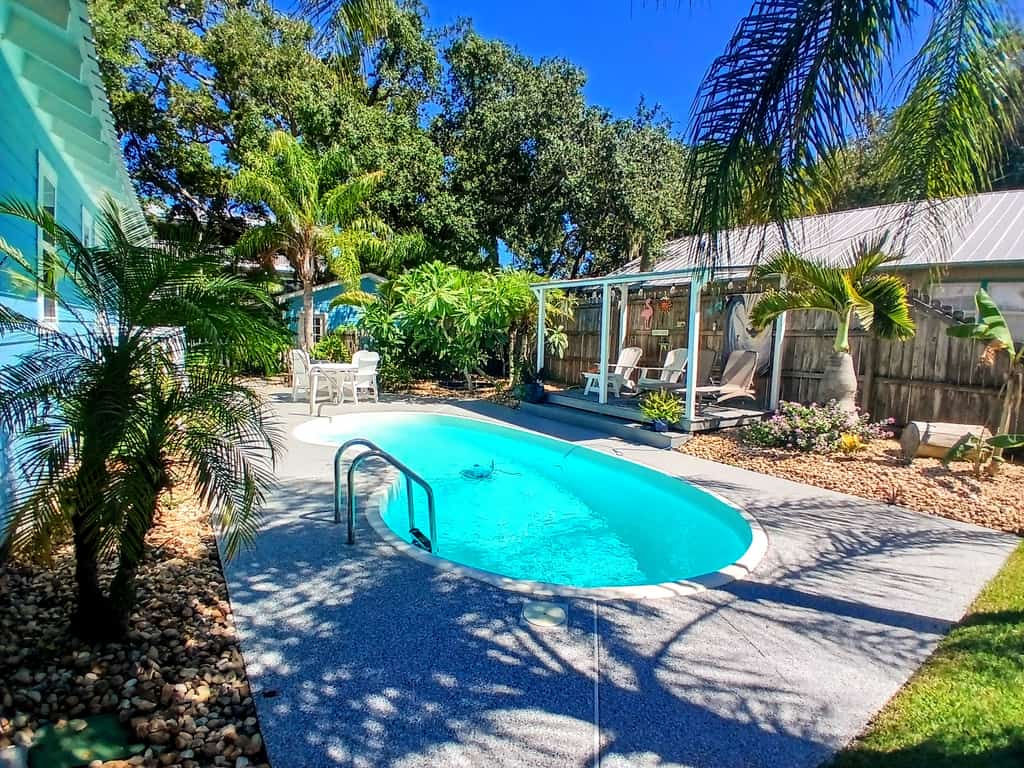 Surfside Oasis ~Tropical Pool! Walk to the Beach!