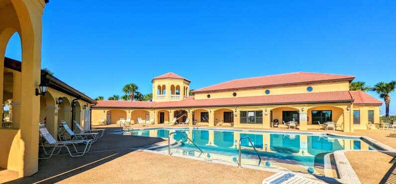 Rising Sun 🌅Stunning Oceanfront Ocean View Villa! 3 Beautiful Resort Pools! Beach Front!