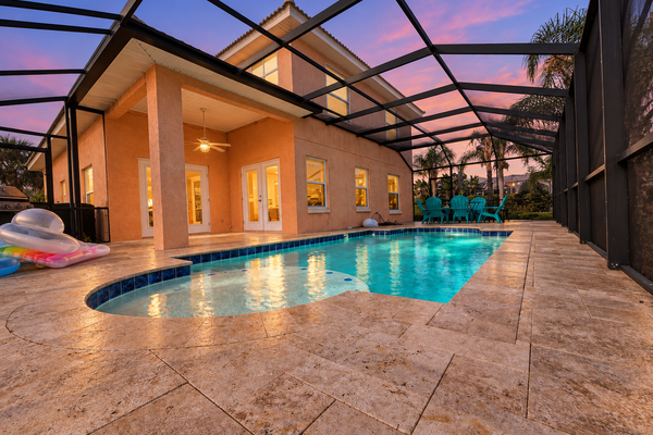 "Coral Casa" Amazing Pool House next to the Beach! 3 Min Walk! Awesome Pool!