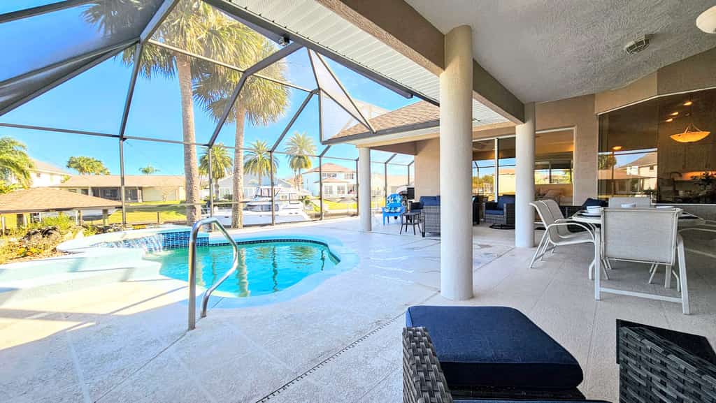 "Captain's Key Waterside Retreat" Boat Dock! Awesome Pool!