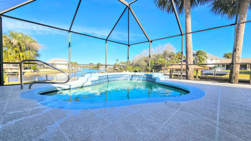 Captain's Key Waterside Retreat