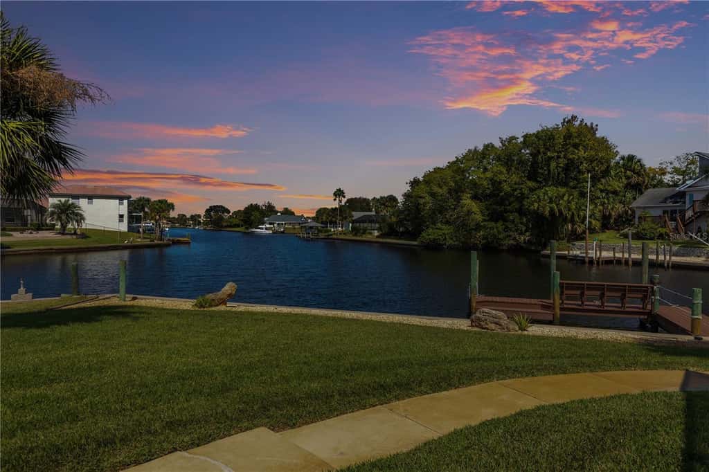 Captain's Key Waterside Retreat