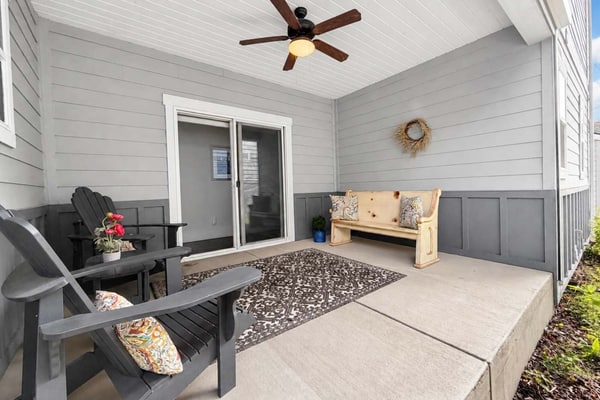 Welcome to this spacious 4-bedroom, 2.5-bathroom Coeur d’Alene home, thoughtfully designed for families and groups. Enjoy a light-filled open floor plan with vaulted ceilings, a warm gas fireplace, fully equipped kitchen, and comfortable gathering spaces. Step outside to a private backyard with a fire pit, BBQ grill, and outdoor seating—perfect for storytelling and making memories. Walkable to downtown and just minutes from Lake Coeur d’Alene.