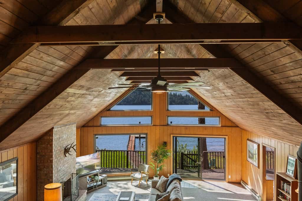 Cozy Lakefront Cabin | Private Dock, Kayaks & BBQ