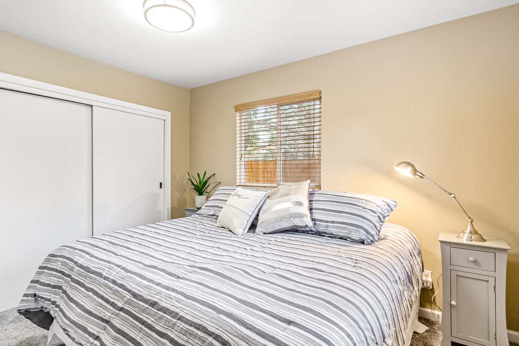 Charming Cozy Bungalow | Private Yard & BBQ Grill