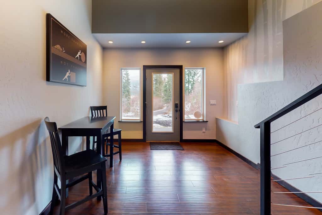 Unwind at Spokane River Retreat